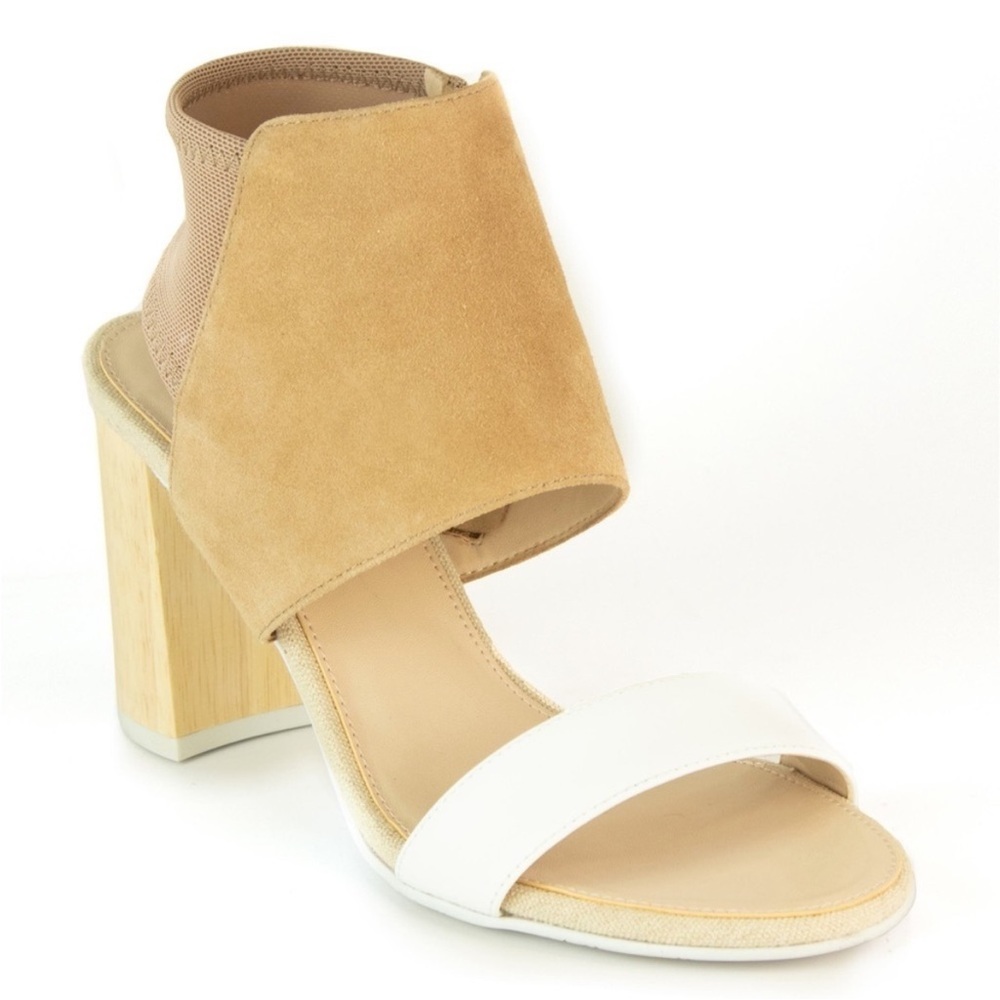 3 for 30$ Pelle Moda Tan and White sandals